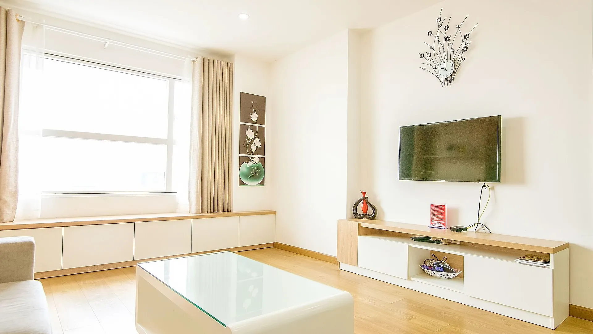 Henry Apartment Sunrise City Ho Chi Minh City 0*,  Vietnam